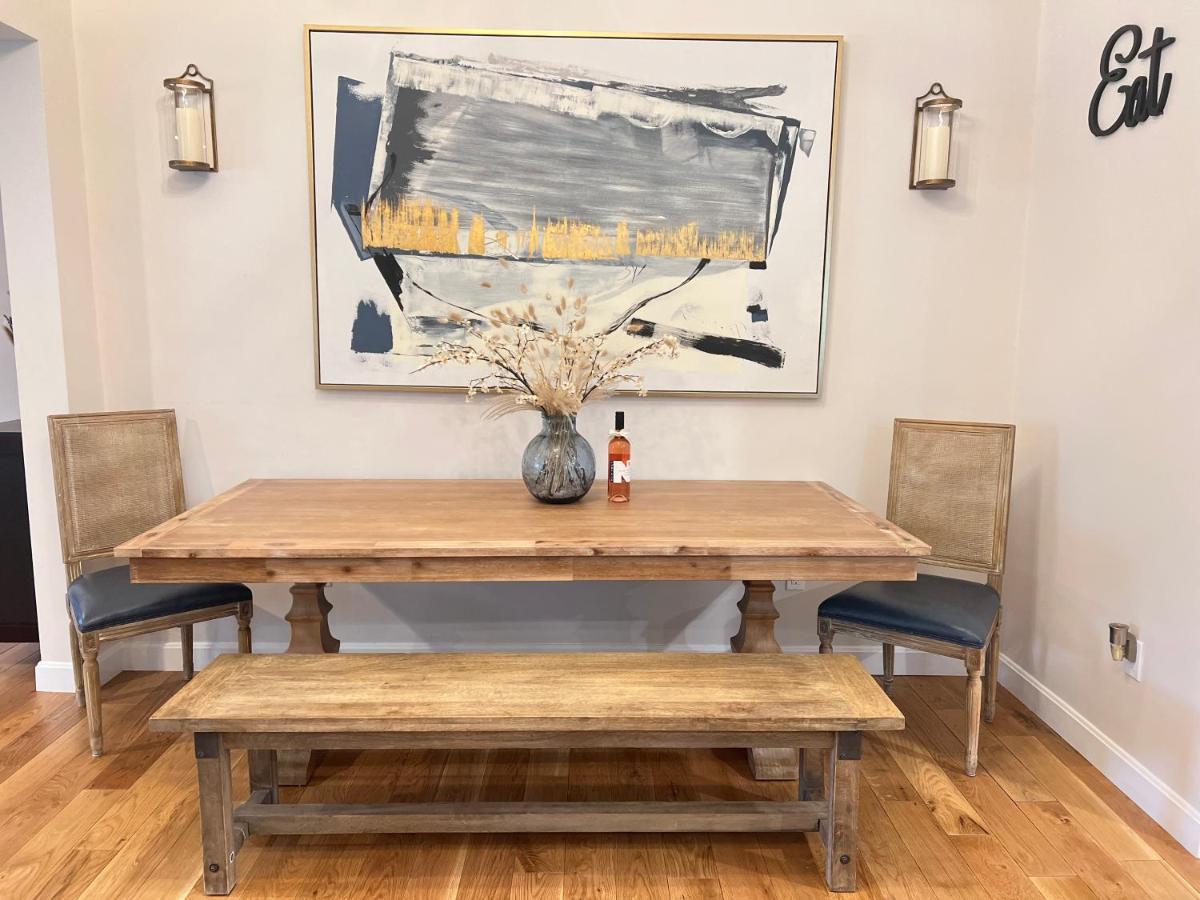 Modern Family In Middletown, Ri- Just 4 Mi To Newport! Homestay *