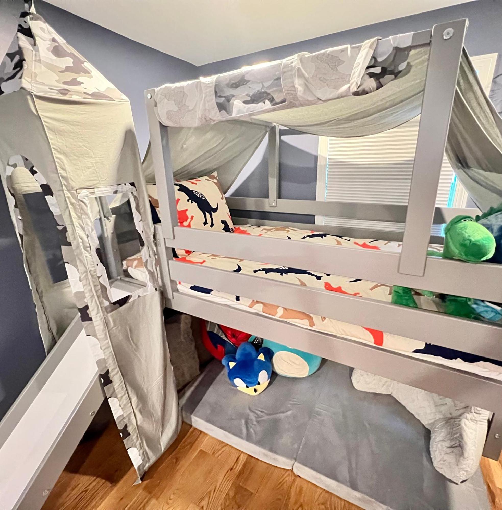 Homestay Modern Family In Middletown, Ri- Just 4 Mi To Newport!